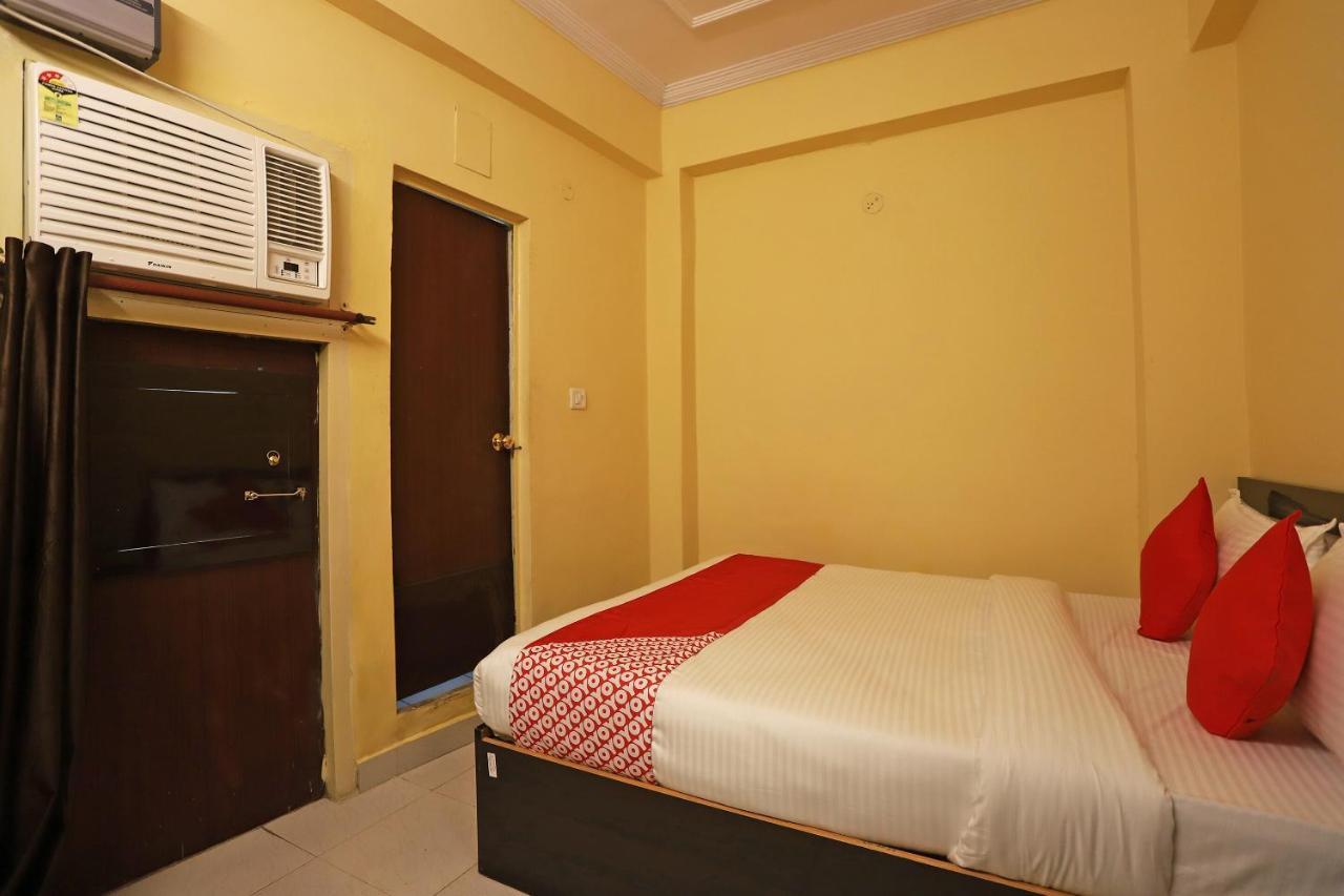 โอโย แฟล็กชิป 76697 โฮเทล พาร์ค อาวาธ Hotel ลัคเนา ภายนอก รูปภาพ