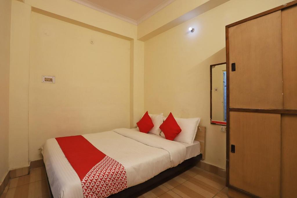 โอโย แฟล็กชิป 76697 โฮเทล พาร์ค อาวาธ Hotel ลัคเนา ภายนอก รูปภาพ